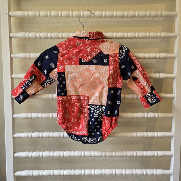 Wrangler Infant/Toddler Patchwork Onesie Size 6-9 Months - Picture 2 of 11